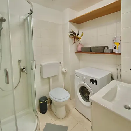 Nido Della Regina Turin